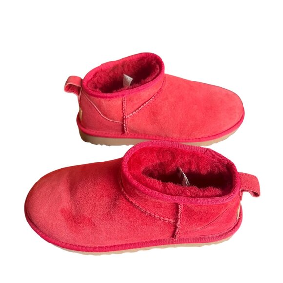 UGG Women's Classic Ultra Mini Cardinal Red NWOB Sz. 7 Retails $160 - Picture 2 of 11